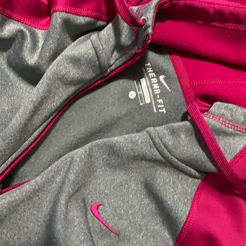 Magenta/gray Nike therma-fit hoodie